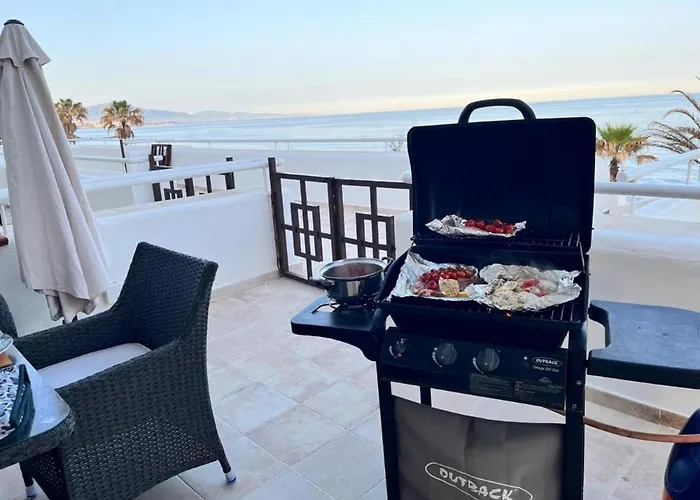 Spacious Stunning Views 2-Bed Apartment Estepona