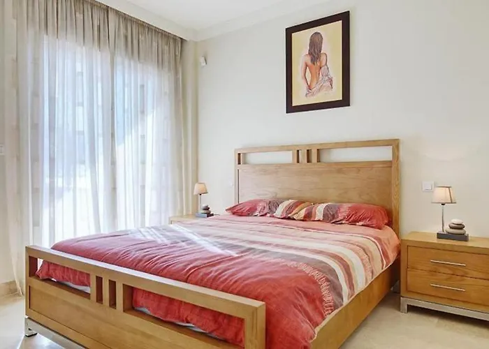 Spacious Stunning Views 2-Bed Apartment Estepona